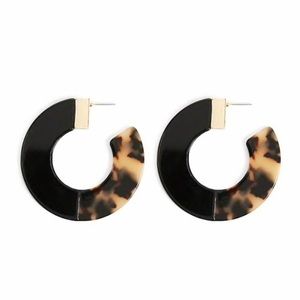 Brand new contrast earrings